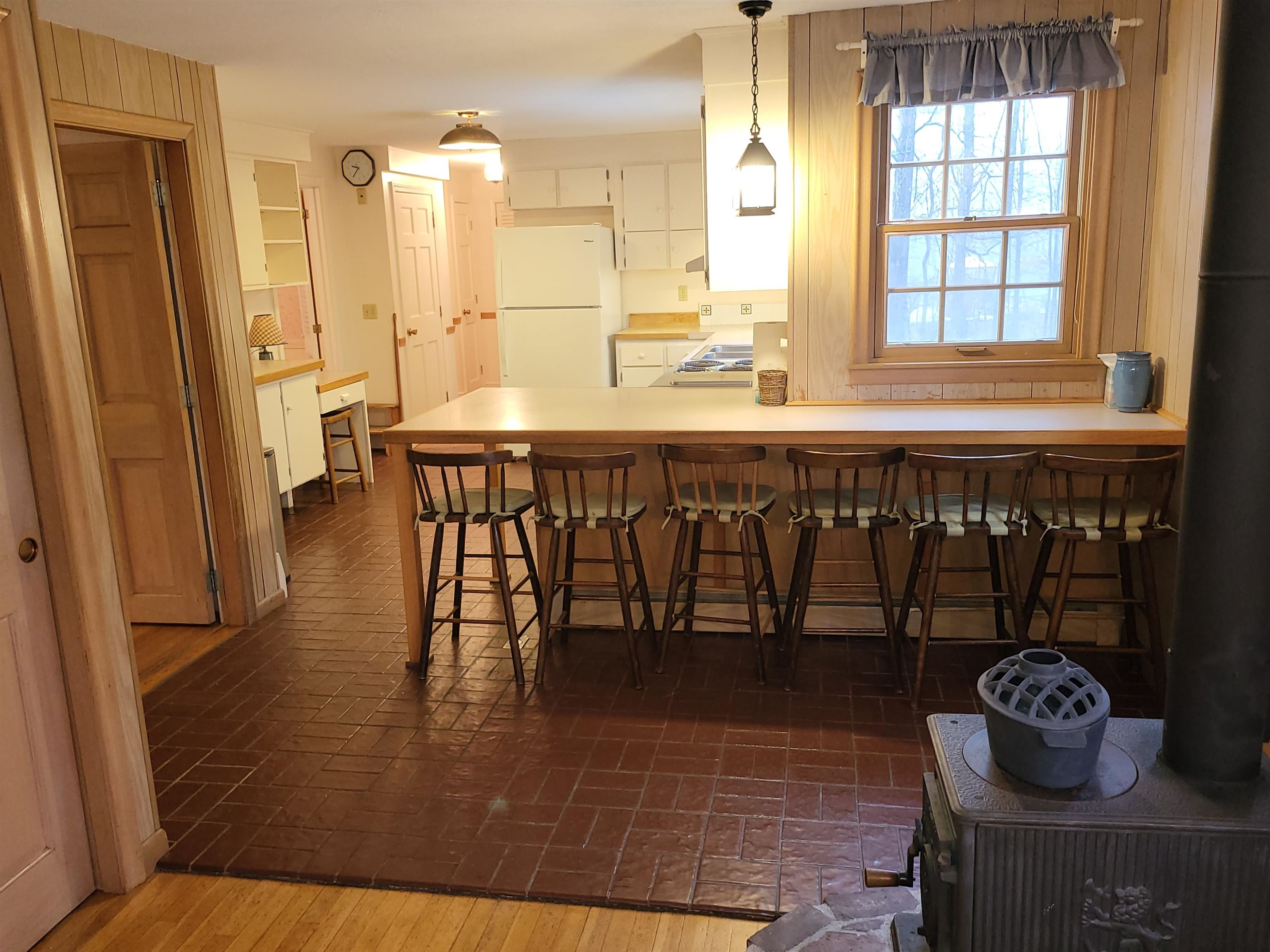 24 Smith Road Bedford, NH 03110 - Photo 8 of 40