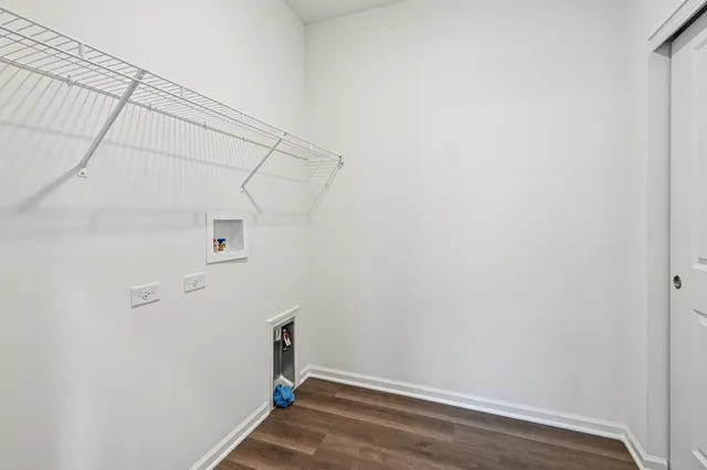 $494,990 | 1244 Wild Tulip Court, Bartlett, IL 60103