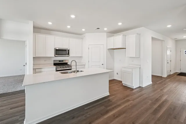 $494,990 | 1244 Wild Tulip Court, Bartlett, IL 60103