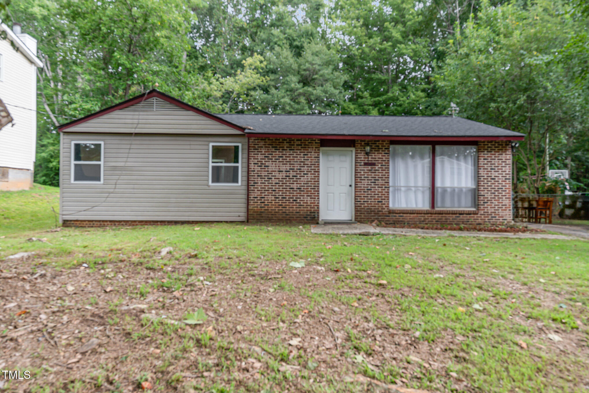 2025 Atkins Drive Raleigh, NC 27610 - Photo 4 of 19 dsc05378-edit_725