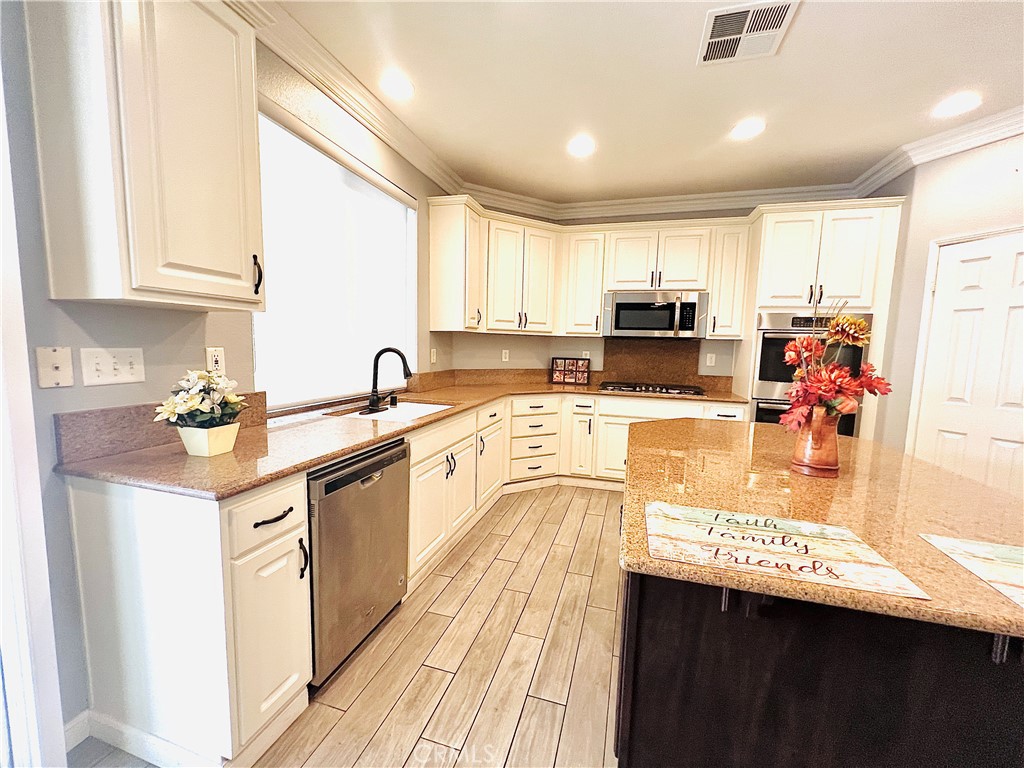 8740 Lodgepole Lane Riverside, CA 92508 - Photo 16 of 47 Gallery Image 16