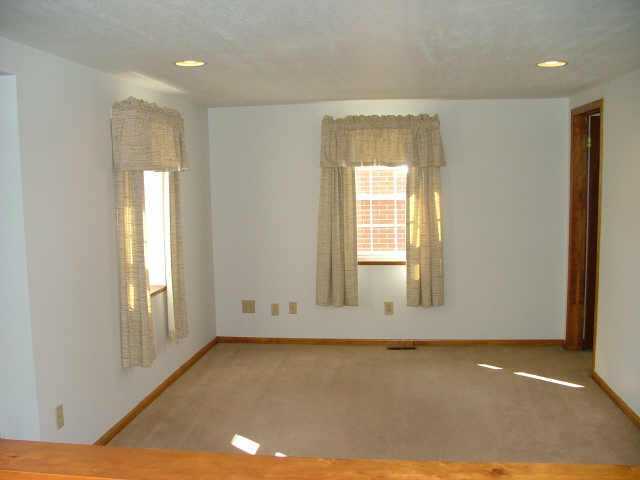 1047 Sugar Grove Road Lancaster, OH 43130 - Photo 3 of 5 Gallery Image 3