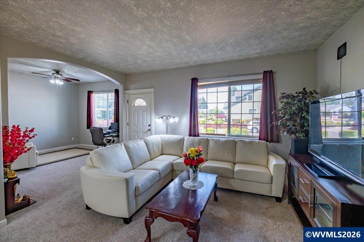 4199 Geranium Loop Northeast Salem, OR 97305 - Photo 7 of 48