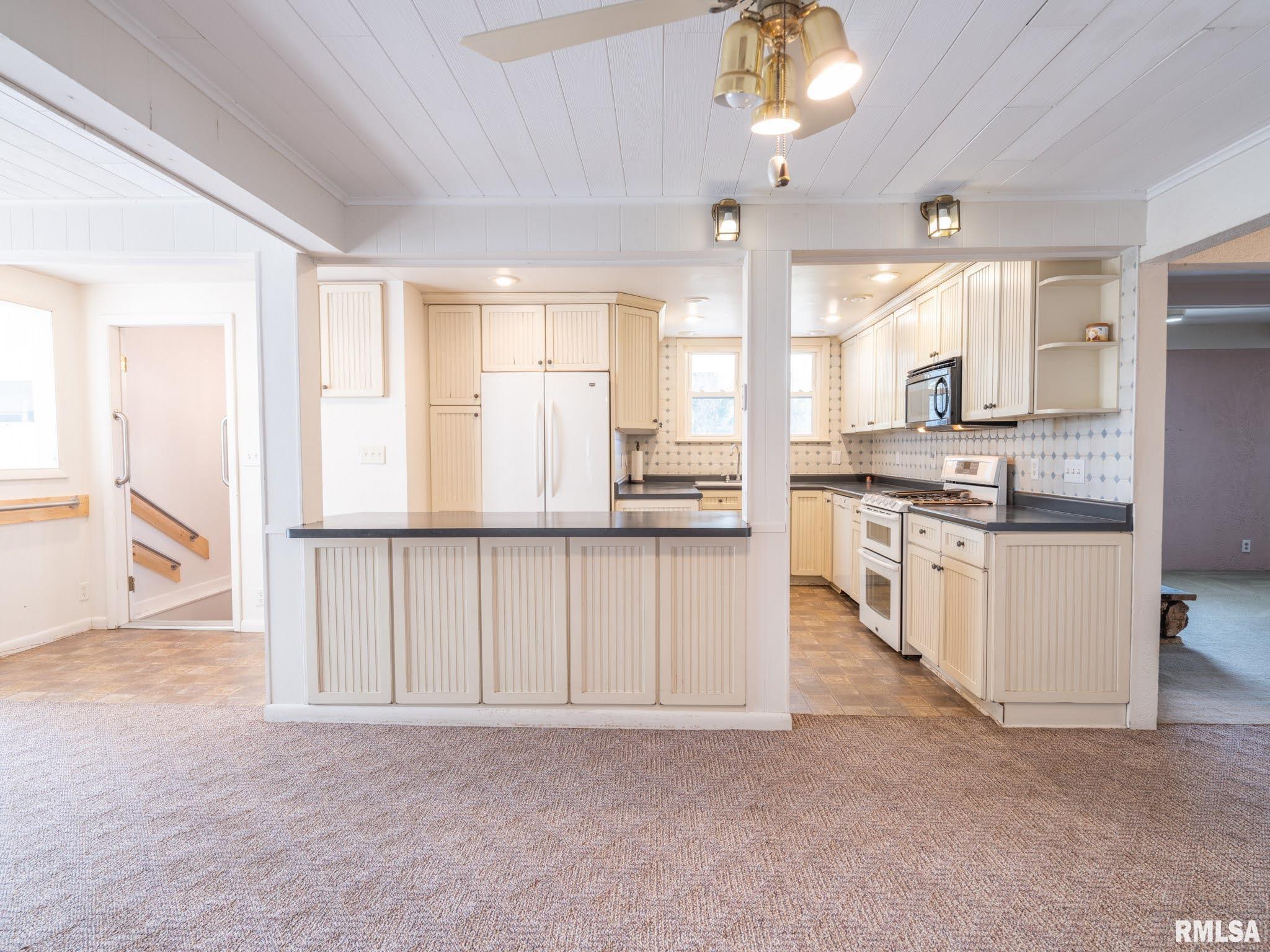 1804 West Alta Road Peoria, IL 61615 - Photo 17 of 38 Gallery Image 17