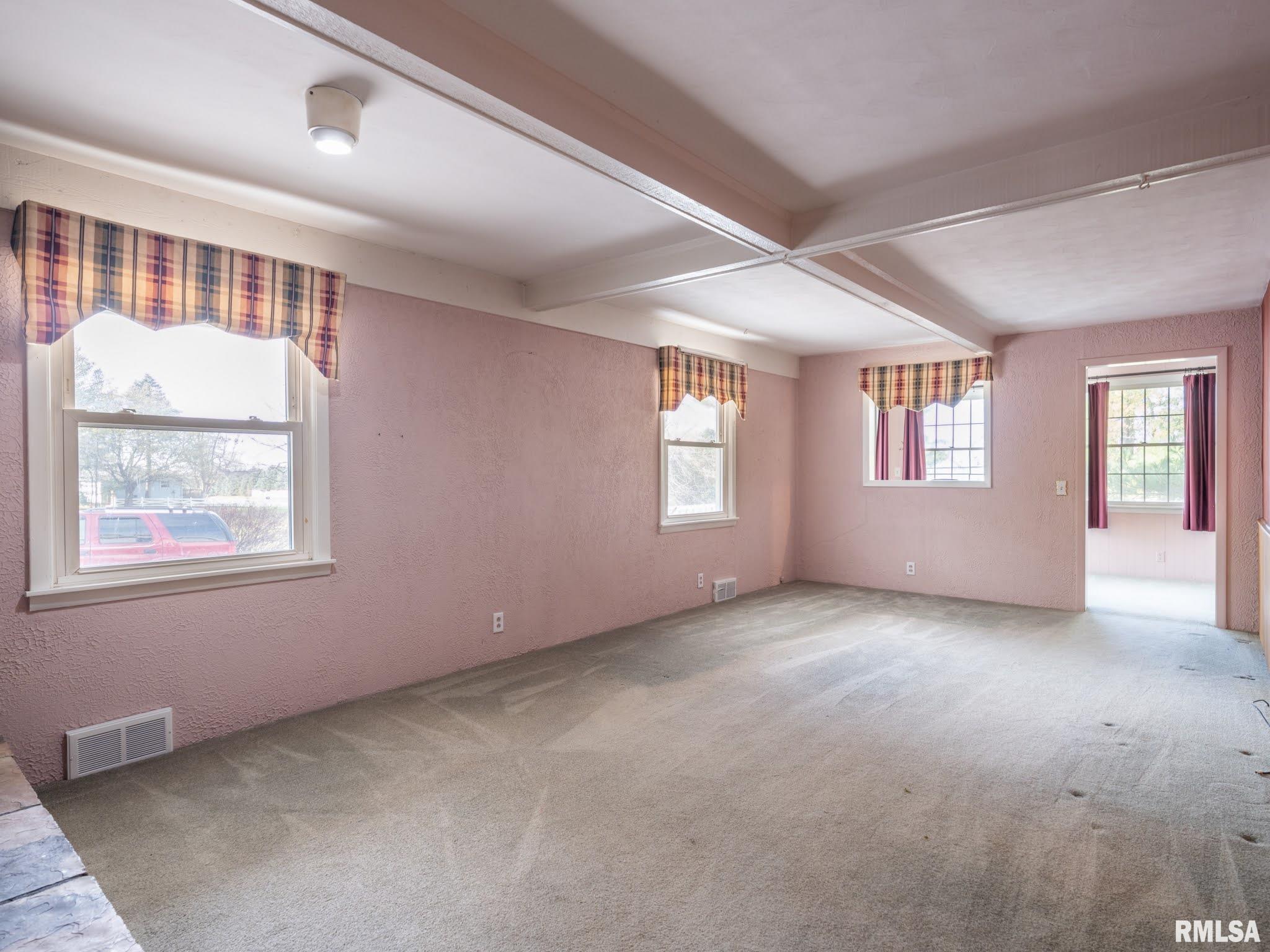 1804 West Alta Road Peoria, IL 61615 - Photo 8 of 38 Gallery Image 8