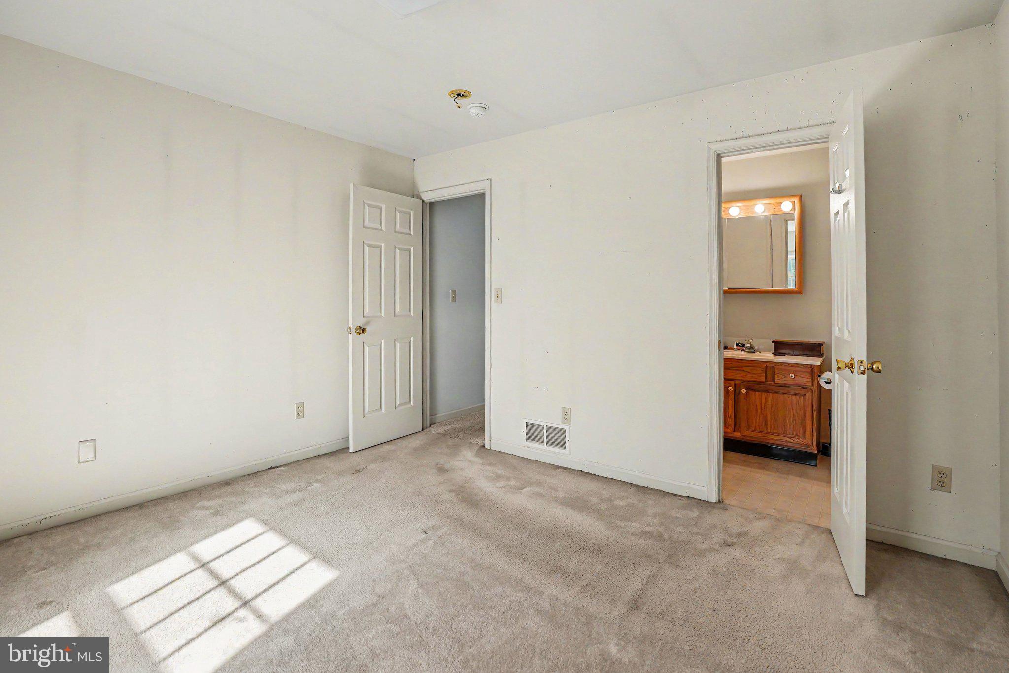 1208 Progress Road Chambersburg, PA 17201 - Photo 17 of 31