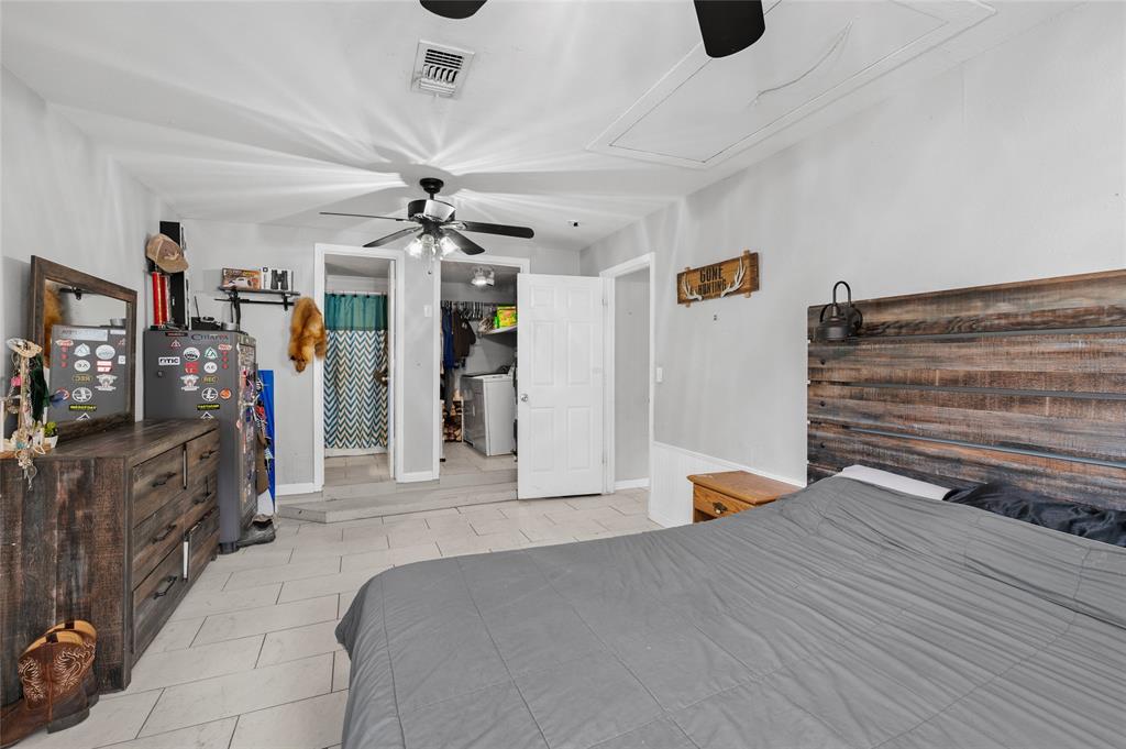 419 Walnut Grove Road Whitewright, TX 75491 - Photo 11 of 20