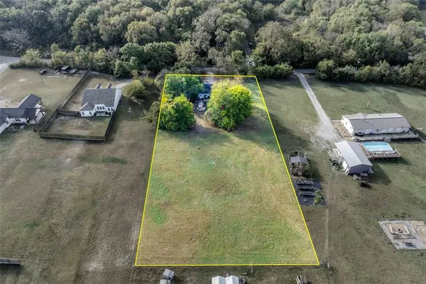 $235,000 | 419 Walnut Grove Road, Whitewright, TX 75491