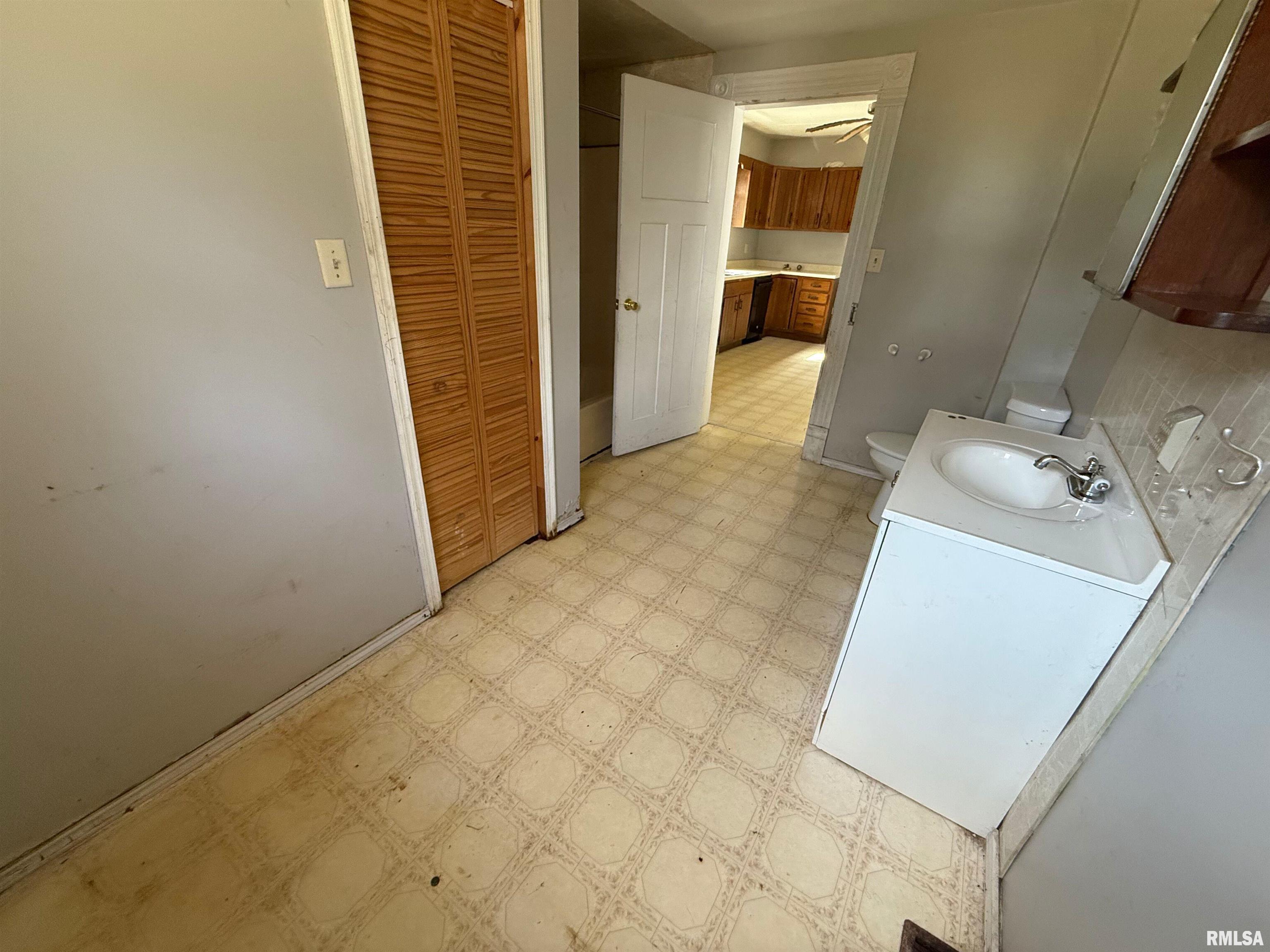 204 Prairie Street Franklin, IL 62638 - Photo 15 of 38