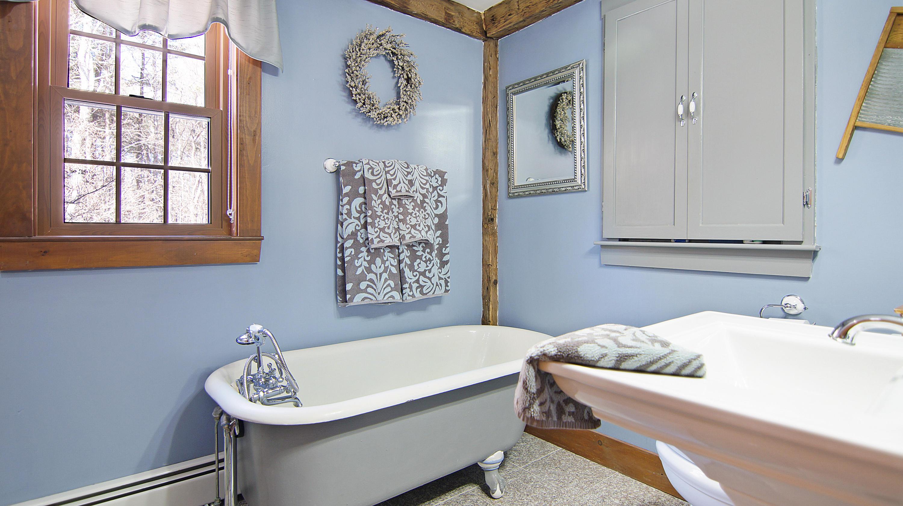 405 Mt Hope Road Sanford, ME 04073 - Photo 11 of 20 1st Floor Bath