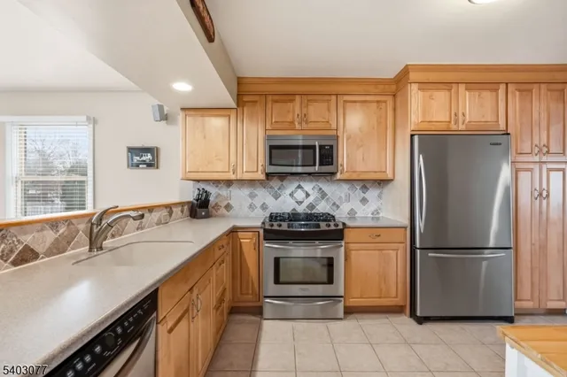 $550,000 | 1038 Estates Boulevard, Hamilton, NJ 08690