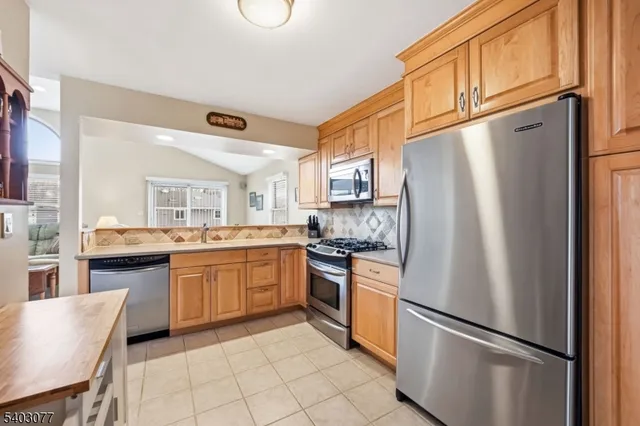 $550,000 | 1038 Estates Boulevard, Hamilton, NJ 08690