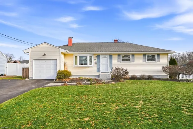 $550,000 | 1038 Estates Boulevard, Hamilton, NJ 08690