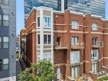 $550,000 | 807 18th Avenue South, Unit 306, Nashville, TN 37203