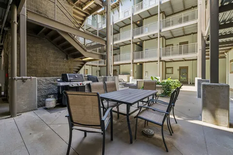 $550,000 | 807 18th Avenue South, Unit 306, Nashville, TN 37203