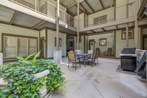 $550,000 | 807 18th Avenue South, Unit 306, Nashville, TN 37203