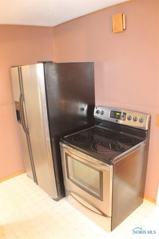 4147 Bowen Road Toledo, OH 43613 - Photo 7 of 17 Gallery Image 7