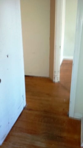 465 Iroquois Road Hillside, IL 60162 - Photo 6 of 8 a view of a small space