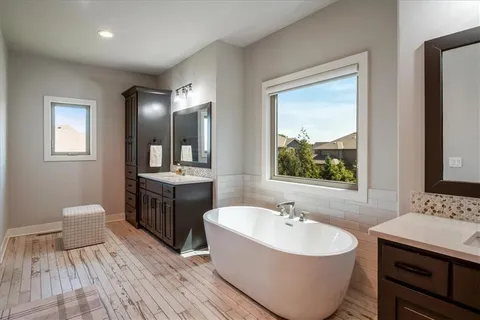 $685,000 | 1908 Northeast Catalina Avenue, Lee's Summit, MO 64064