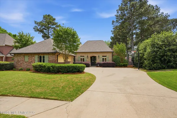 $499,900 | 502 Eastlake Forest Drive, Brandon, MS 39047