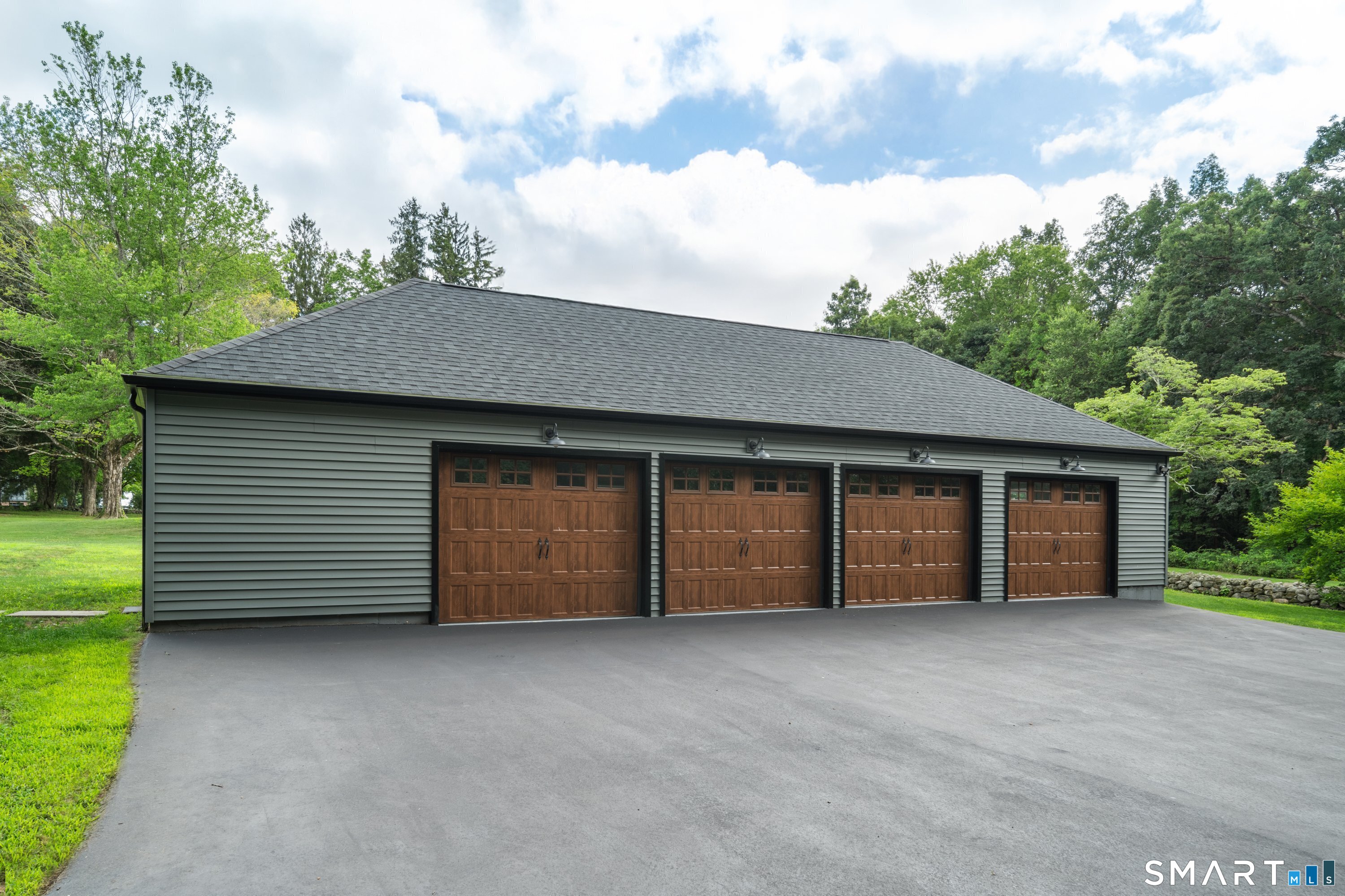 372 Tucker Hill Road Middlebury, CT 06762 - Photo 4 of 33