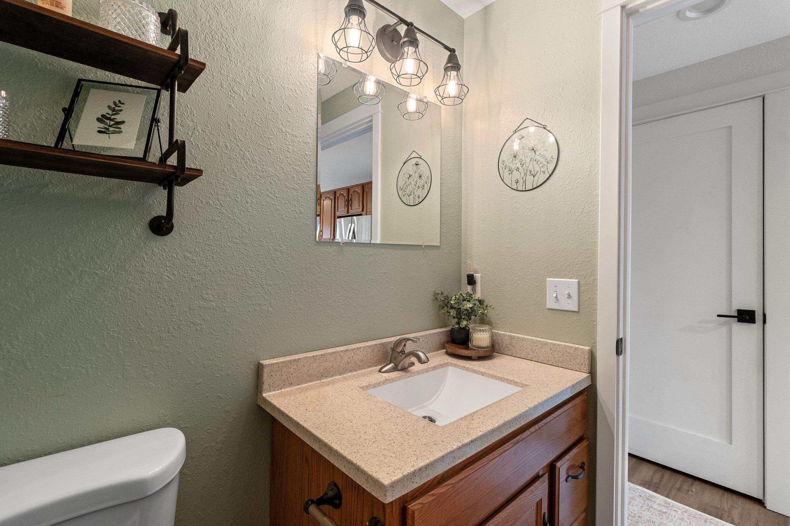 1933 Anita Court Appleton, WI 54913 - Photo 16 of 49