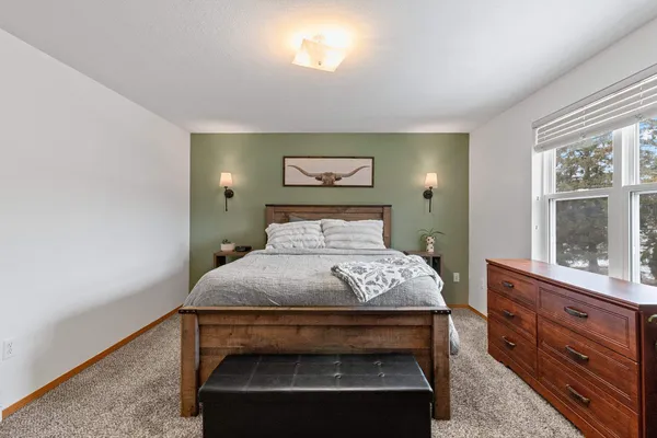 $299,900 | 1933 Anita Court, Appleton, WI 54913