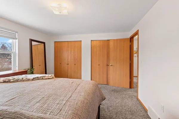 $299,900 | 1933 Anita Court, Appleton, WI 54913