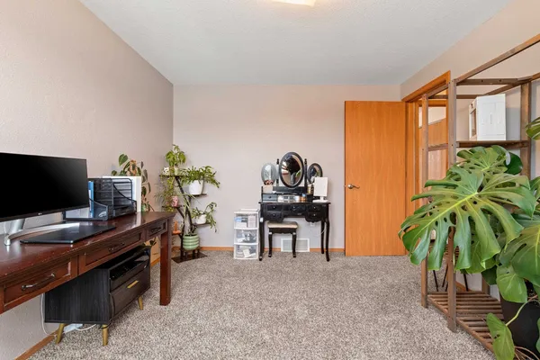 $299,900 | 1933 Anita Court, Appleton, WI 54913