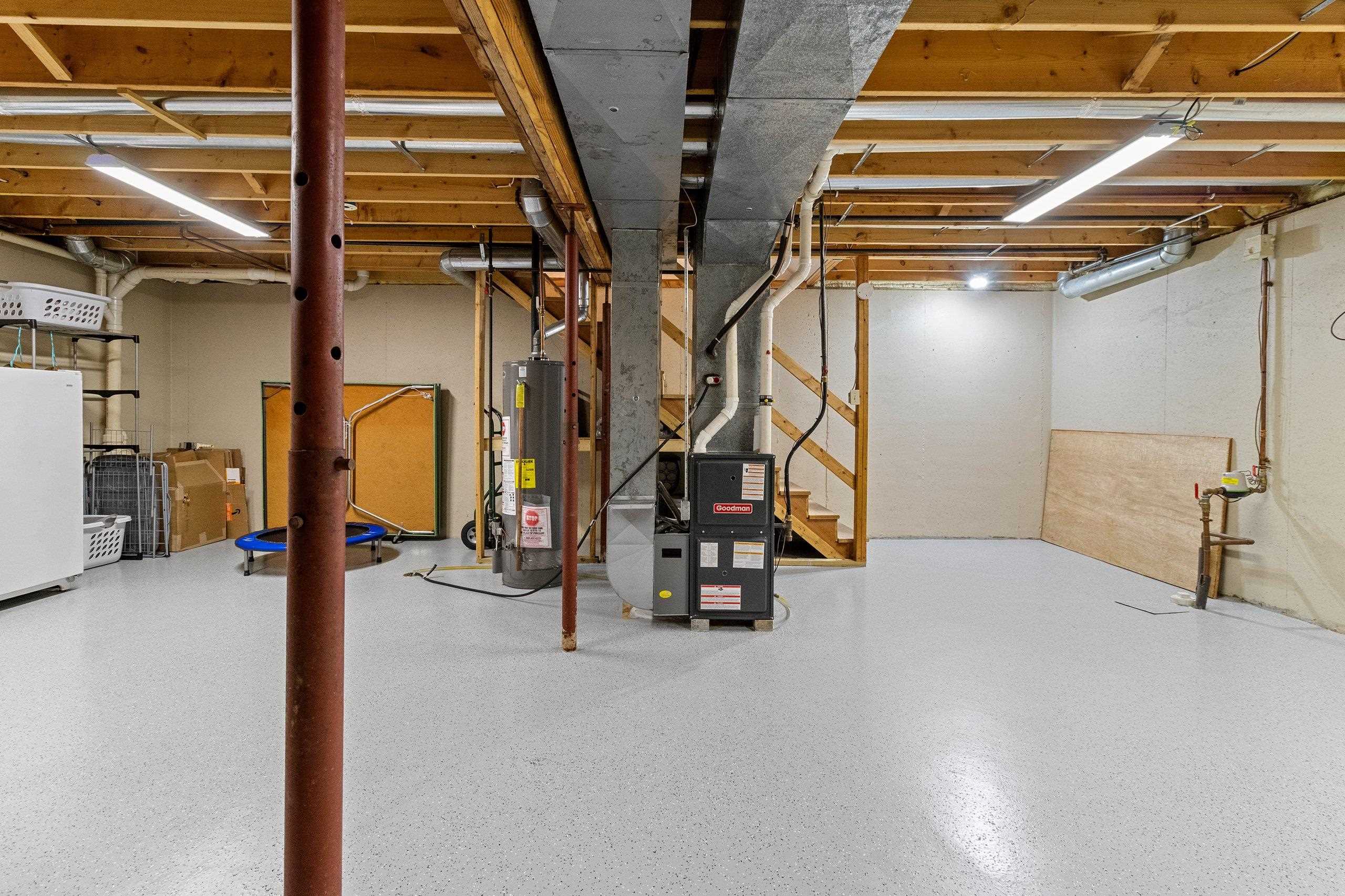 1933 Anita Court Appleton, WI 54913 - Photo 32 of 49