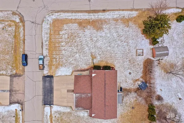 $299,900 | 1933 Anita Court, Appleton, WI 54913