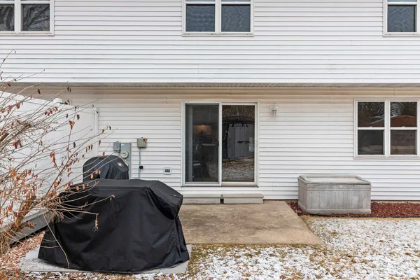 $299,900 | 1933 Anita Court, Appleton, WI 54913