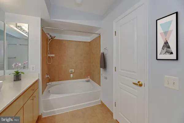 $2,550 | 616 E Street Northwest, Unit 1020, Washington, DC 20004