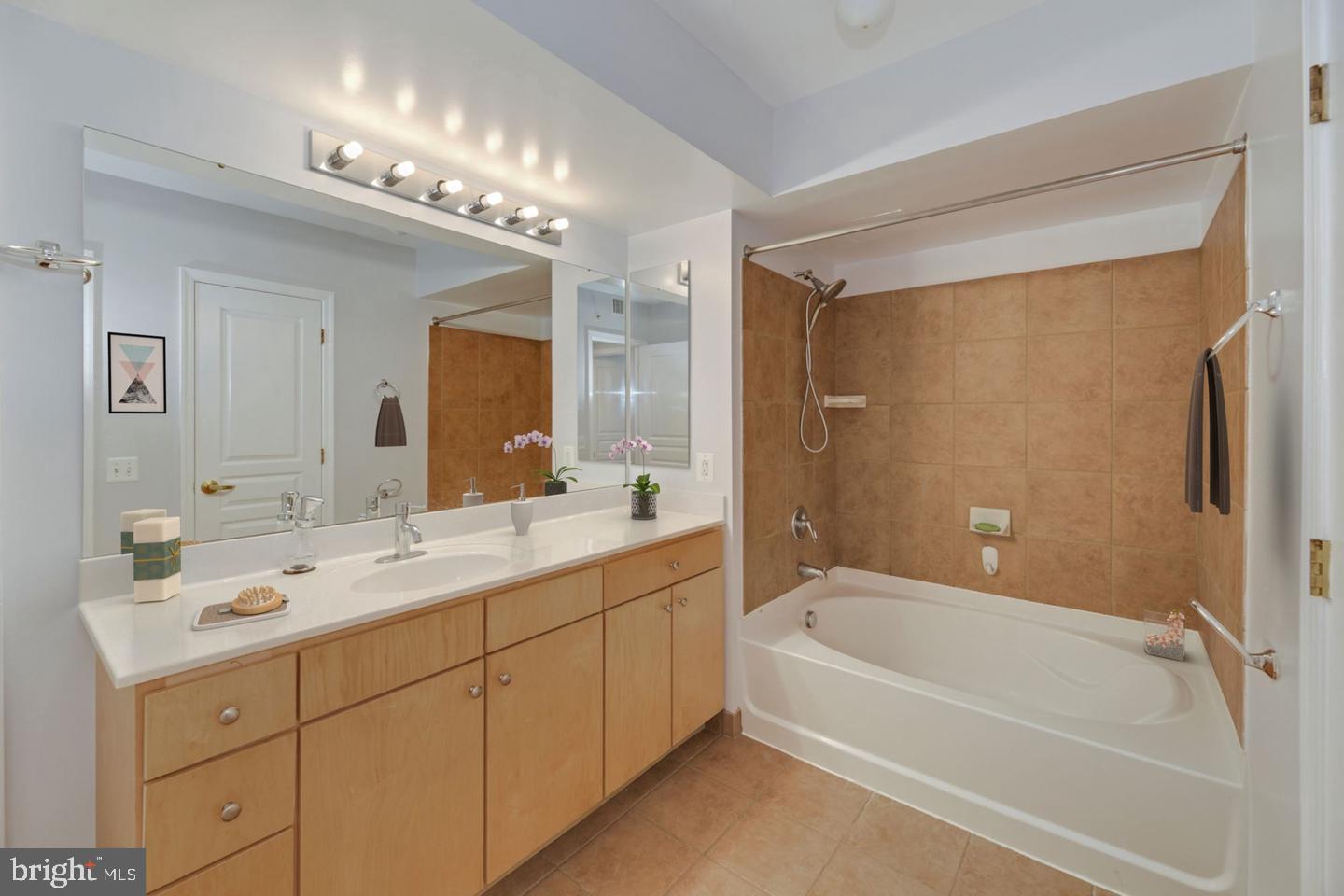 616 E Street Northwest, Unit 1020 Washington, DC 20004 - Photo 14 of 69