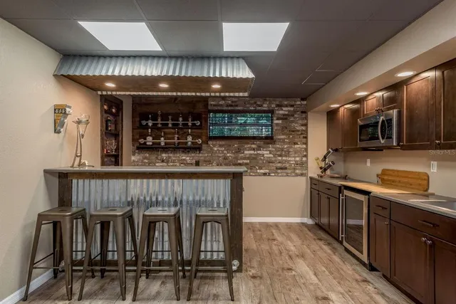 $925,000 | 758 Claudia Lane, Palm Harbor, FL 34683