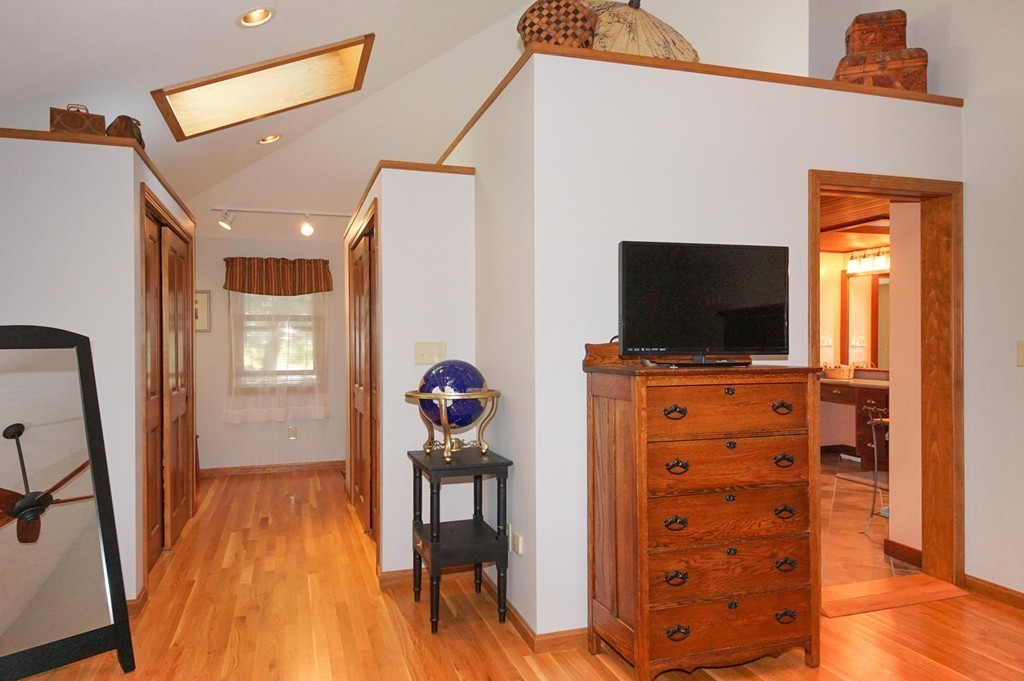 81 Barton Road Stow, MA 01775 - Photo 21 of 30