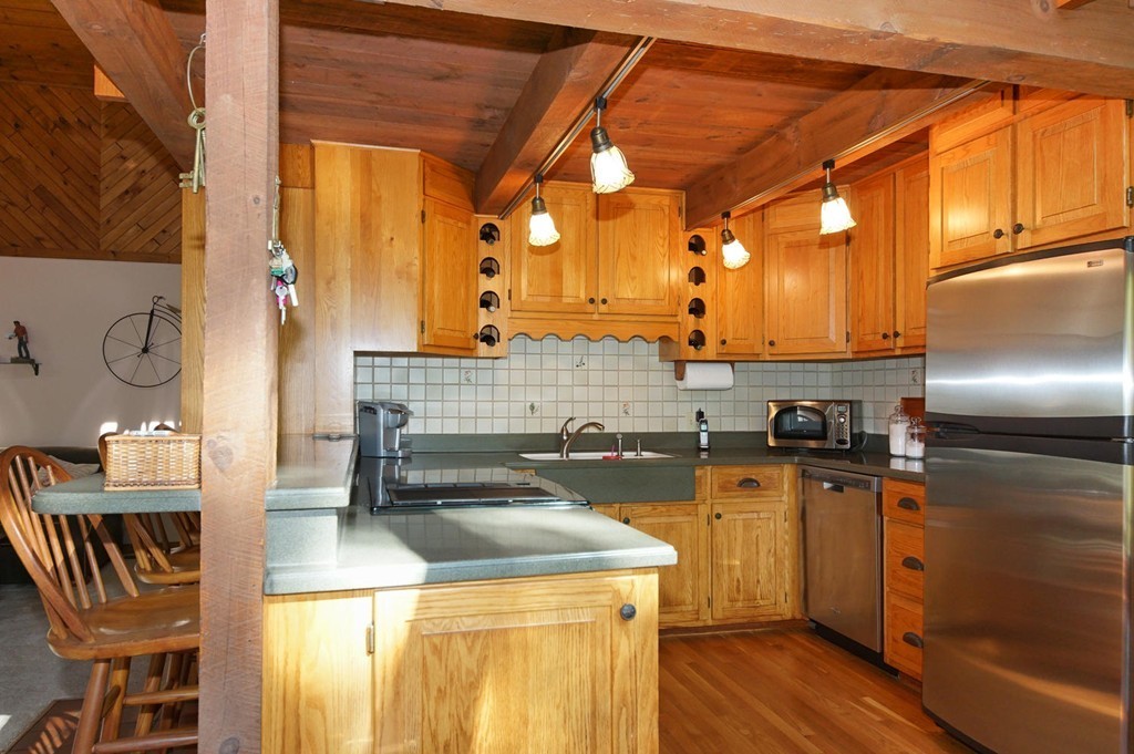 81 Barton Road Stow, MA 01775 - Photo 10 of 30