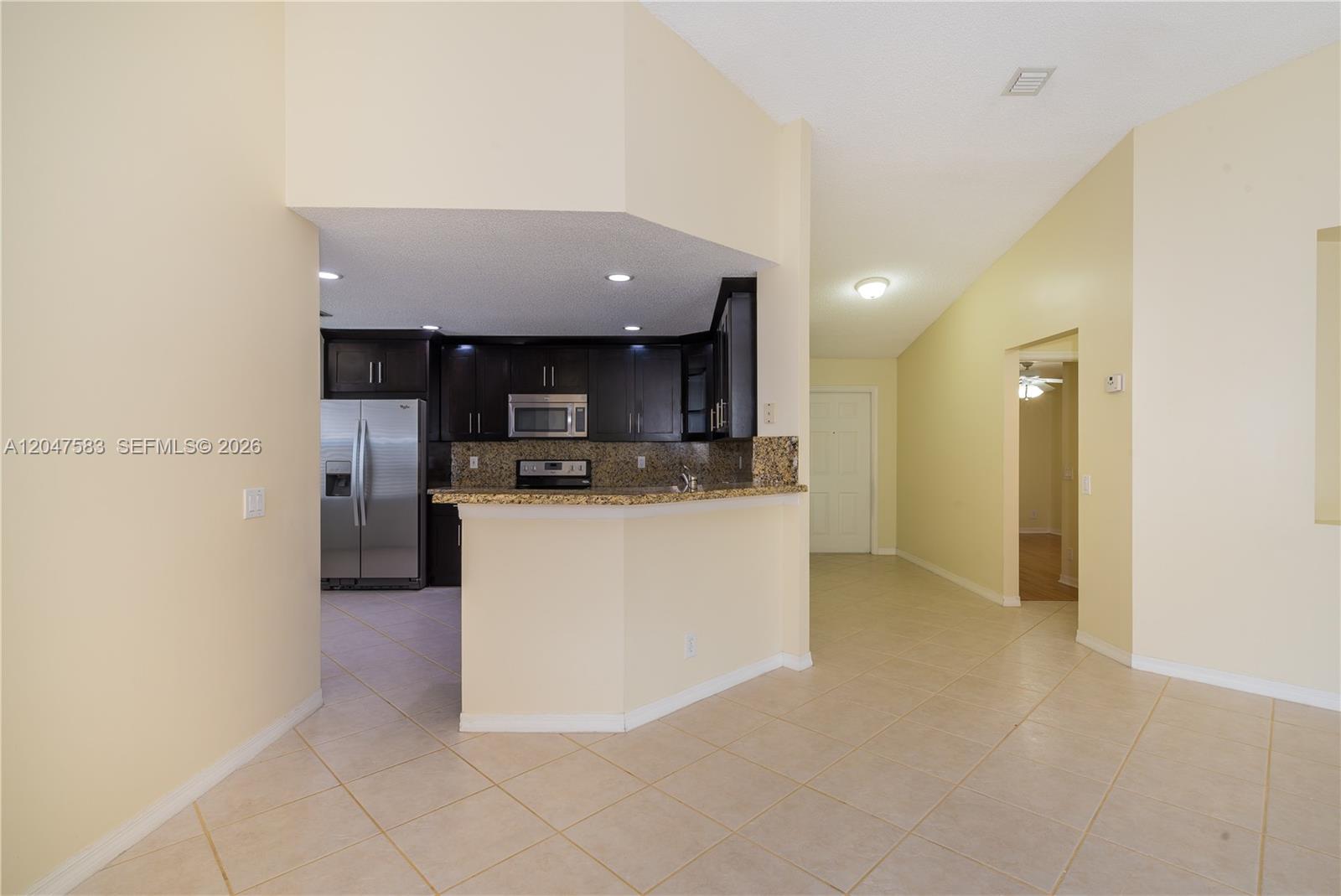 4152 Pine Ridge Lane Weston, FL 33331 - Photo 6 of 42