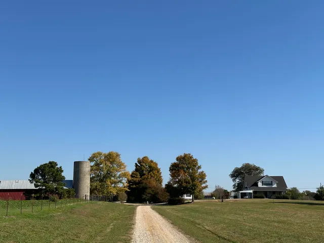 a view of a houses with a yard