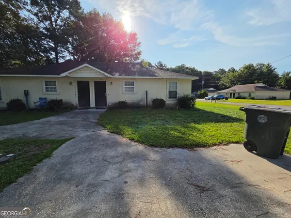 $1,350 | 403 South Ashley Street, Kingsland, GA 31548