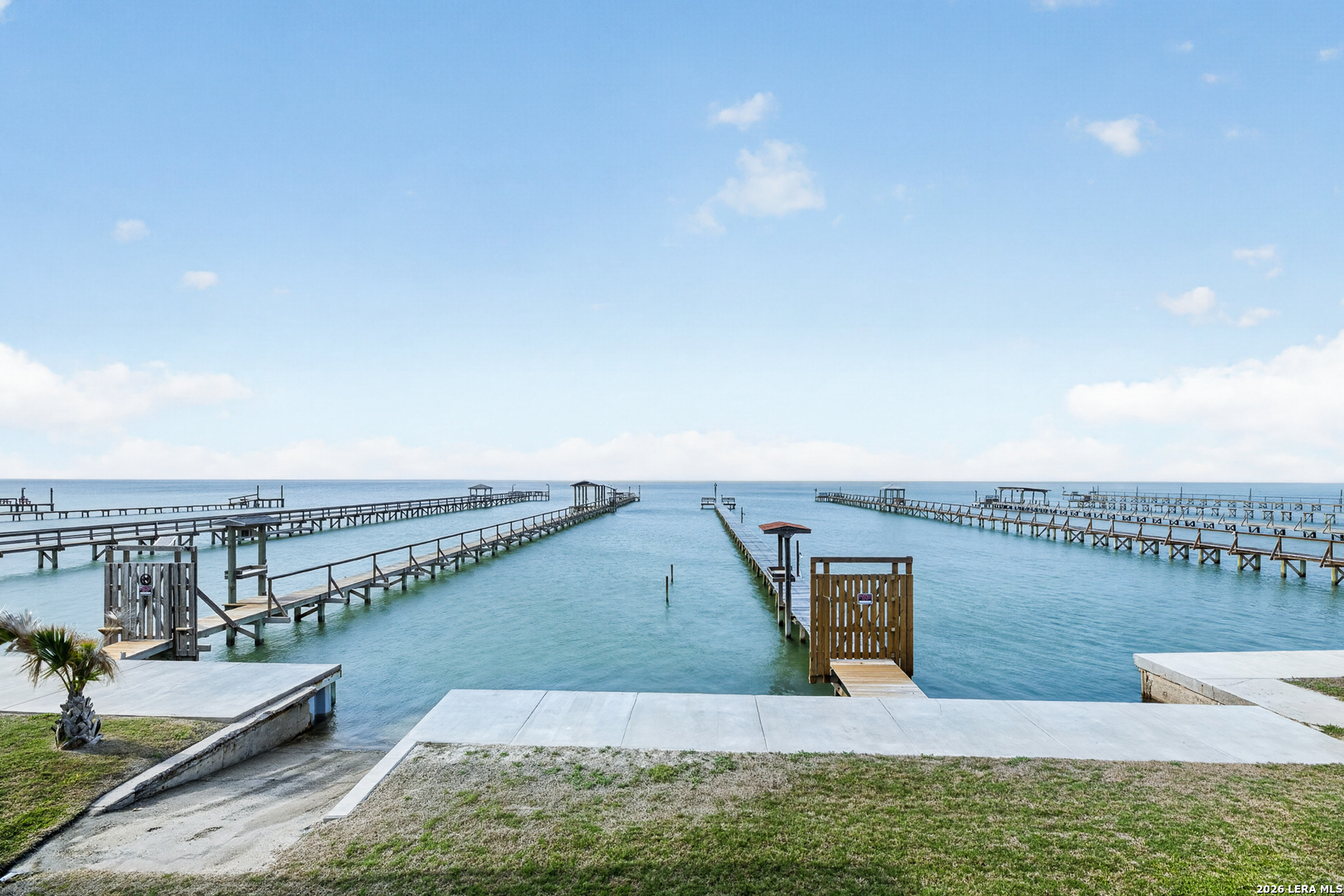 128 Copano Ridge Road Rockport, TX 78382 - Photo 25 of 36