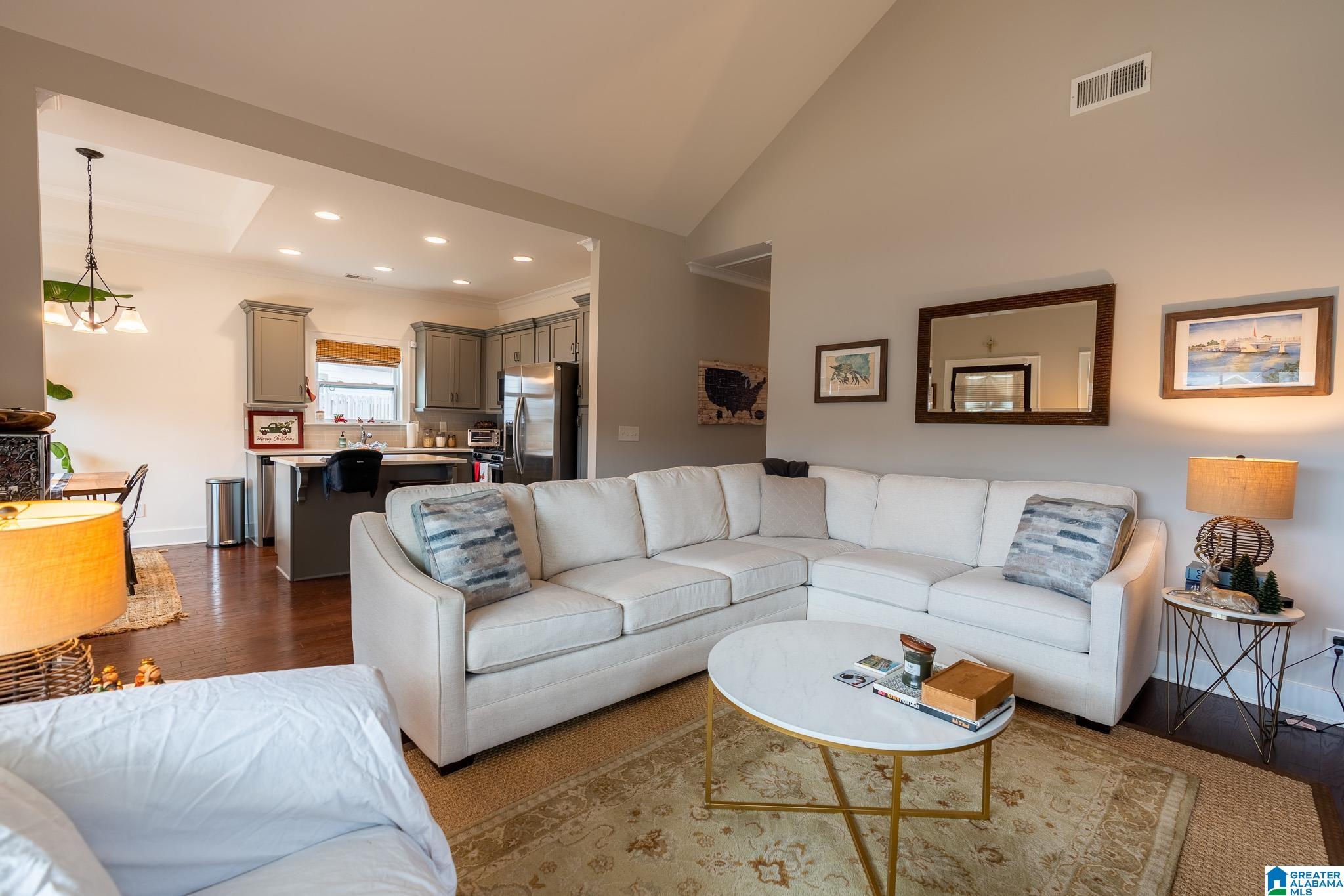3978 Valley Manor Birmingham, AL 35210 - Photo 6 of 29