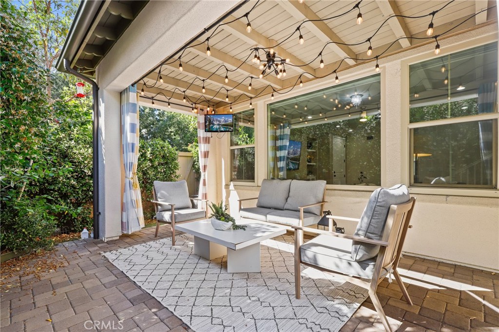 24 Lacebark, Unit 48 Irvine, CA 92618 - Photo 32 of 42 a patio with patio area