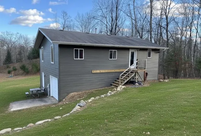 $299,900 | 16611 North Maiden Lake Road, Mountain, WI 54149