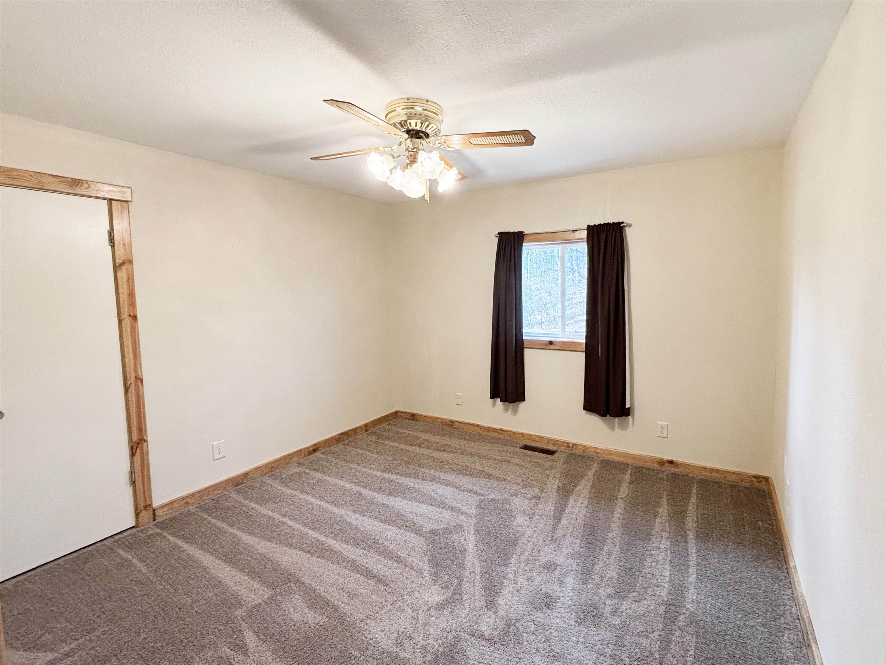 16611 North Maiden Lake Road Mountain, WI 54149 - Photo 10 of 11