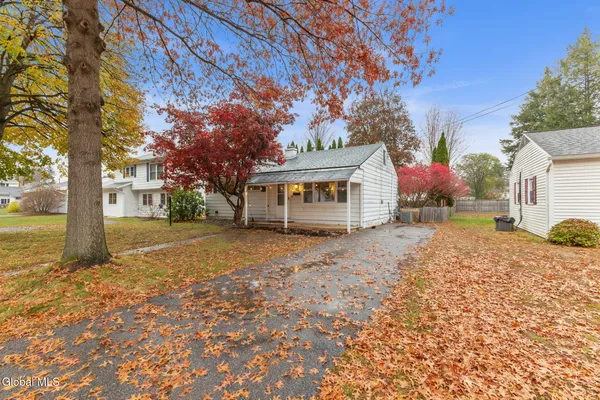 $15,000 | 56 B Monroe Street, Saratoga Springs, NY 12866