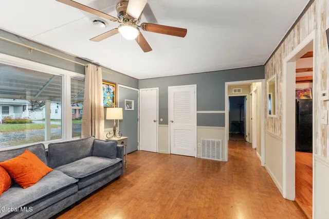 $15,000 | 56 B Monroe Street, Saratoga Springs, NY 12866