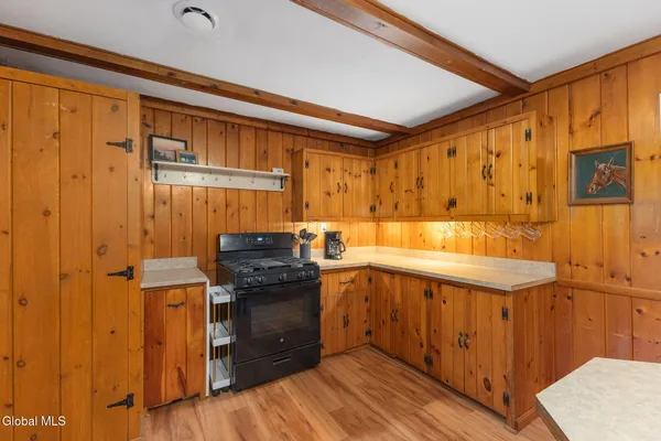 $15,000 | 56 B Monroe Street, Saratoga Springs, NY 12866