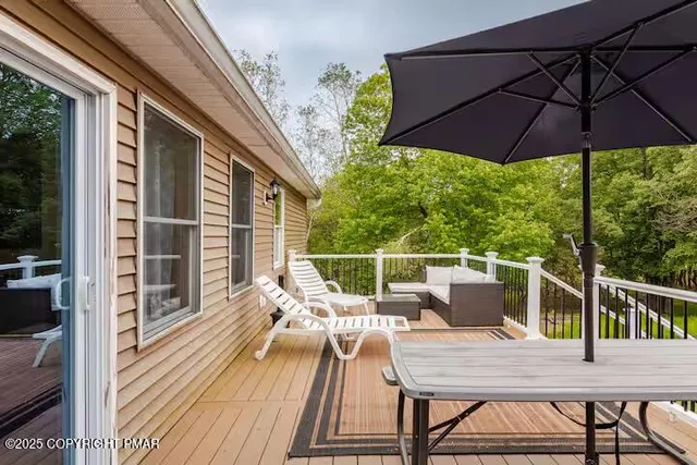 $550,000 | 147 Dogwood Terrace, Albrightsville, PA 18210