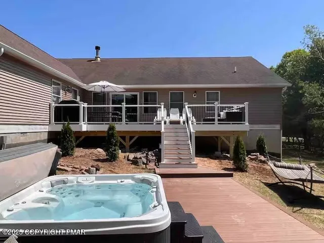 $550,000 | 147 Dogwood Terrace, Albrightsville, PA 18210